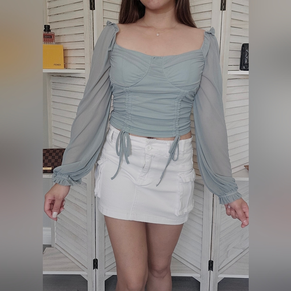 Long sleeve adjustable length crop top